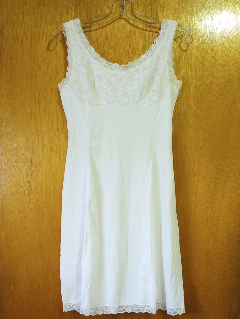 Aristocraft by Superior Neutral White Nylon & Lace Classic Vintage Slip, Sz 34